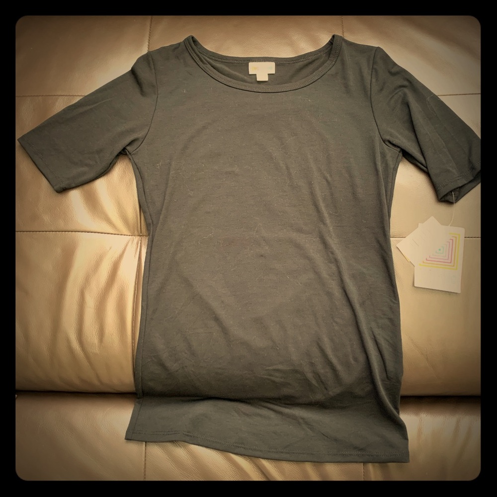 LulaRoe Gigi Black Shirt